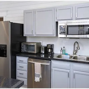 Bed & Breakfast Heart Of Highlands 3br Loft, Louisville